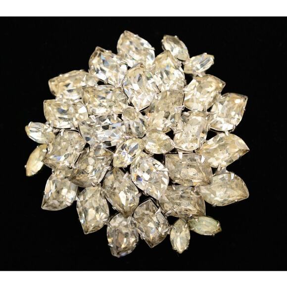 Vintage Crystal Flower Pin Brooch Rhinestone Baguette Large Silver Shiny Bin5A - Picture 1 of 12